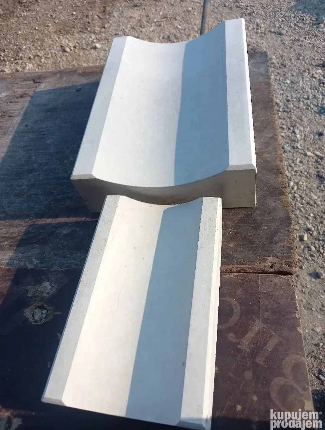 Betonske kanalice, poređenje dve dimenzije